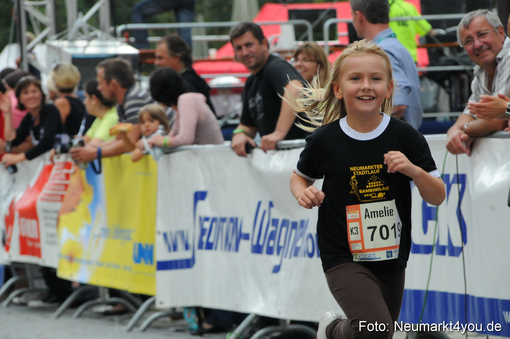 0052 Stadtlauf Neumarkt Bambinilaeufe 200909